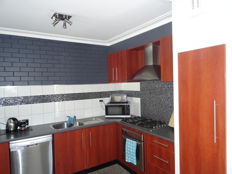 24 Reception Avenue, Strathdale VIC 3550