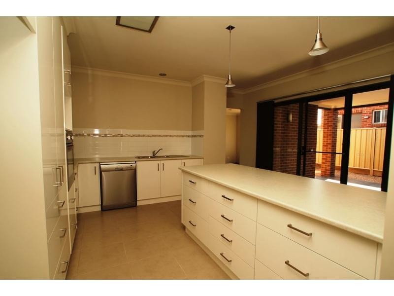 5 Lena Place, Strathfieldsaye VIC 3551