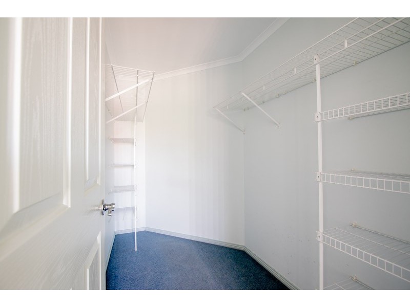 2/17 Claire Court, Kennington VIC 3550
