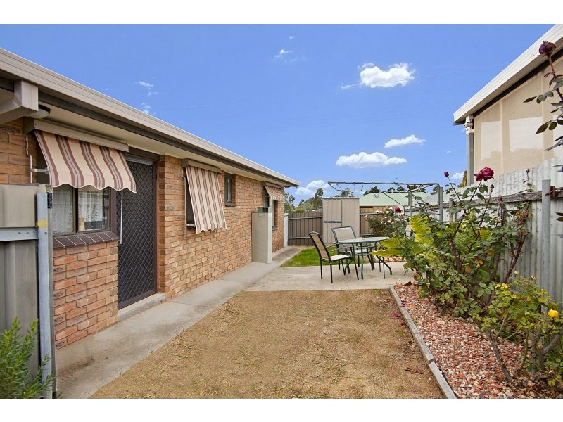 1/13 Nelson Street, California Gully VIC 3556