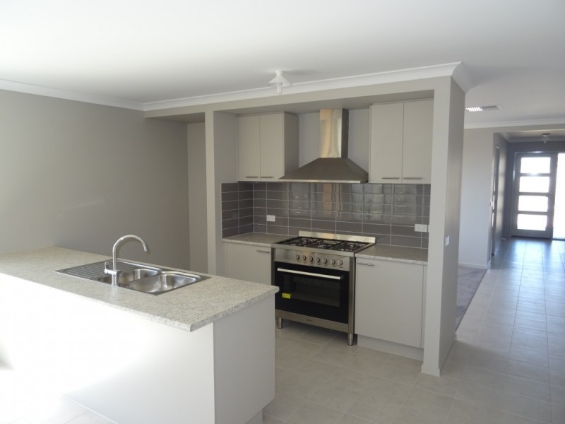 15 Dylan Street, Epsom VIC 3551