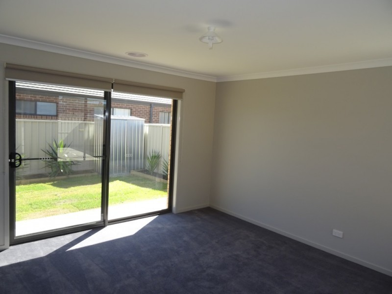 15 Dylan Street, Epsom VIC 3551