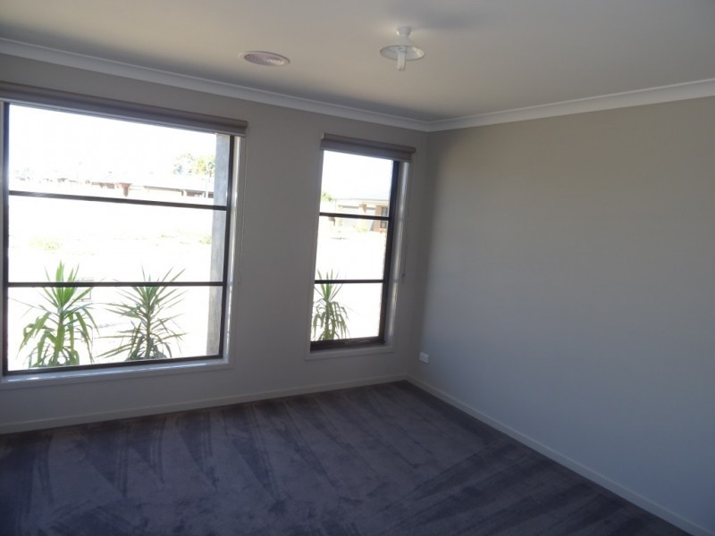 15 Dylan Street, Epsom VIC 3551