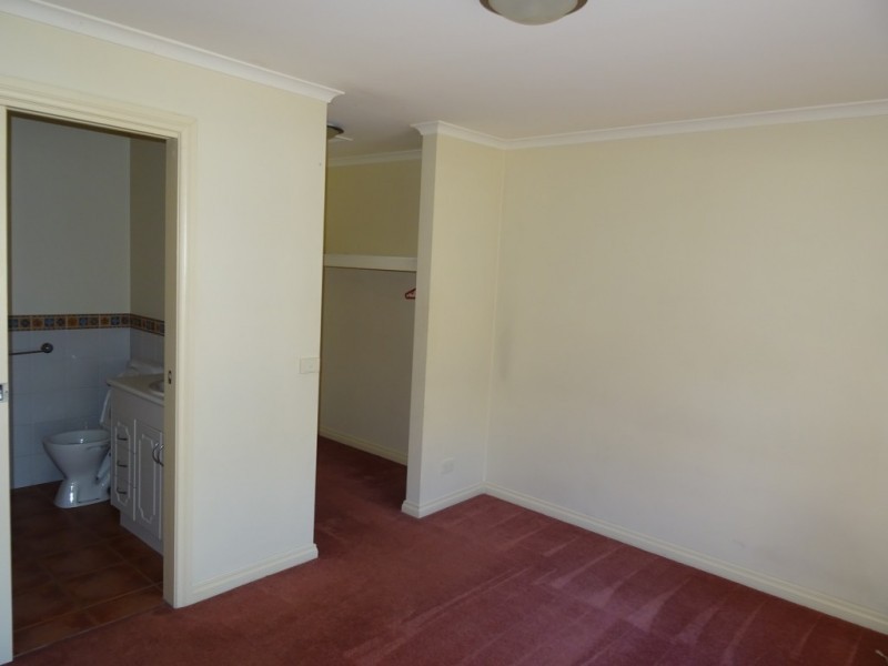 3/50 Houlahan Street, Flora Hill VIC 3550