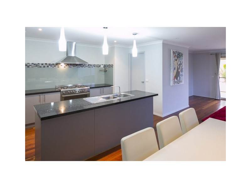 2 McConnell Drive, Junortoun VIC 3551