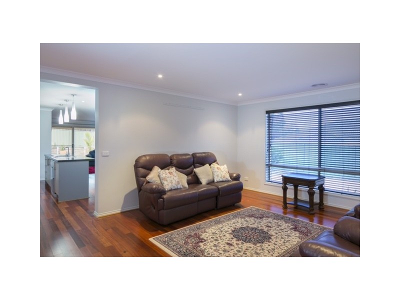 2 McConnell Drive, Junortoun VIC 3551