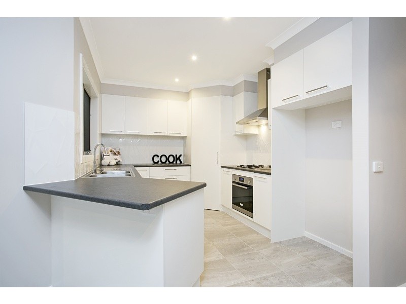 12A Stanley Street, Quarry Hill VIC 3550