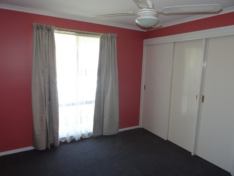 2/156 Olympic Parade, Kangaroo Flat VIC 3555