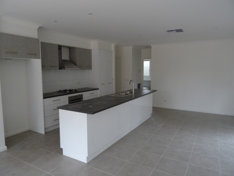 4/22A Emmett Street, Golden Square VIC 3555