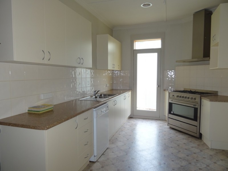 56 Simpsons, Eaglehawk VIC 3556