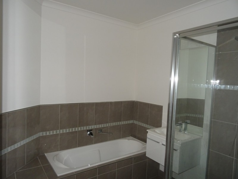 1/27 MacDougall Road, Golden Square VIC 3555