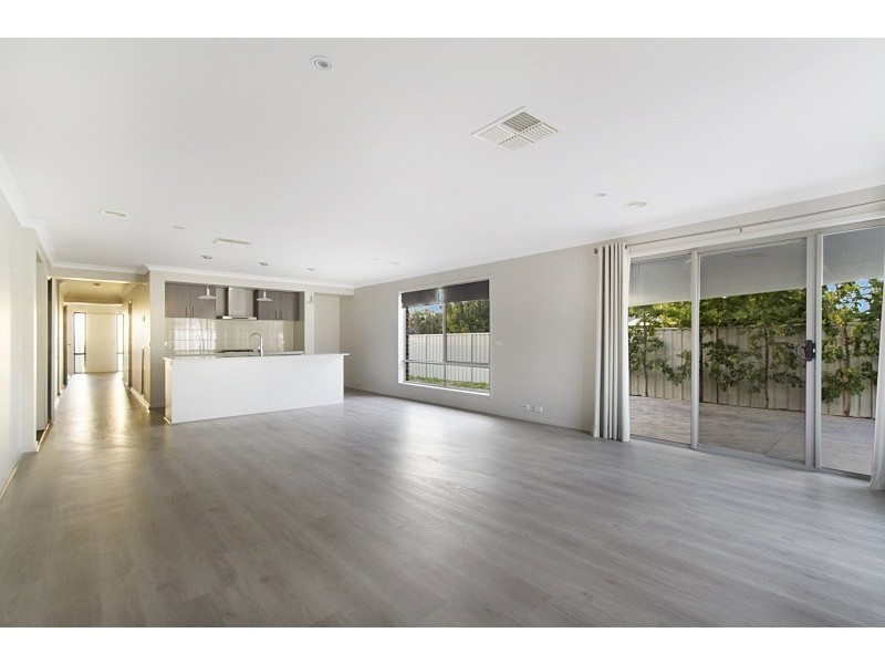 118 Myrtle Road, Ascot VIC 3551