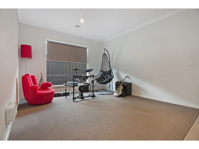 4 Perry Lane, Epsom VIC 3551