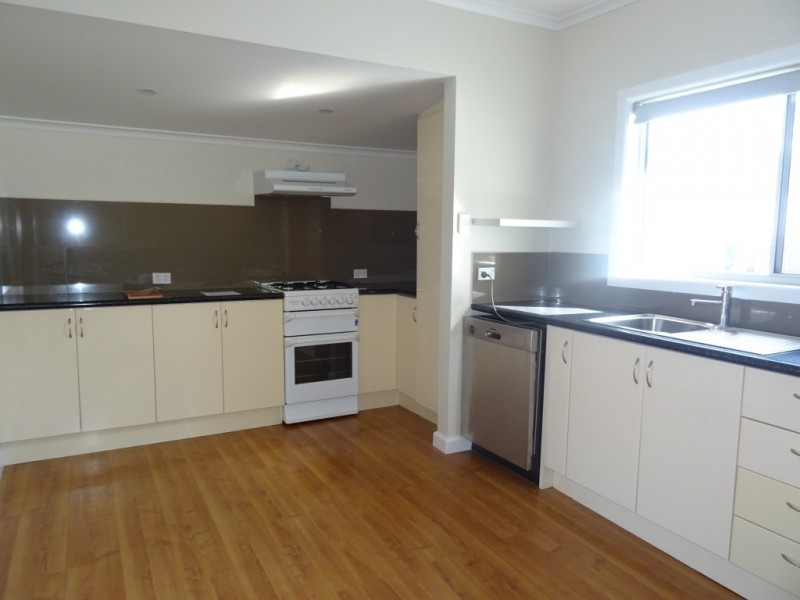 21 Glencoe Street, Kennington VIC 3550