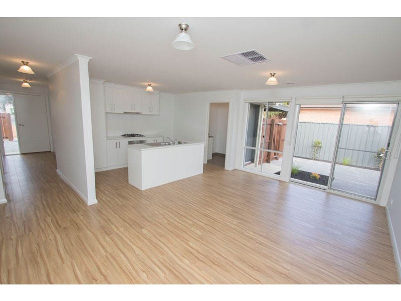 1/48 Panton Street, Golden Square VIC 3555