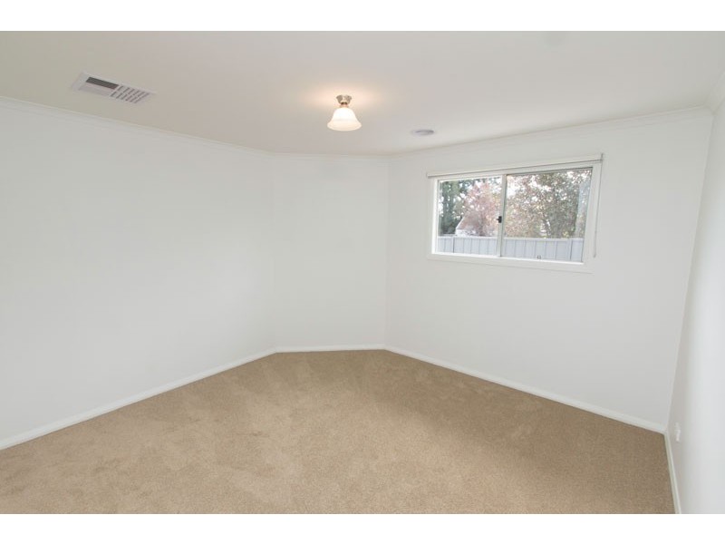 2/48 Panton Street, Golden Square VIC 3555