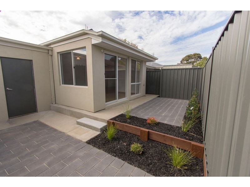 2/48 Panton Street, Golden Square VIC 3555