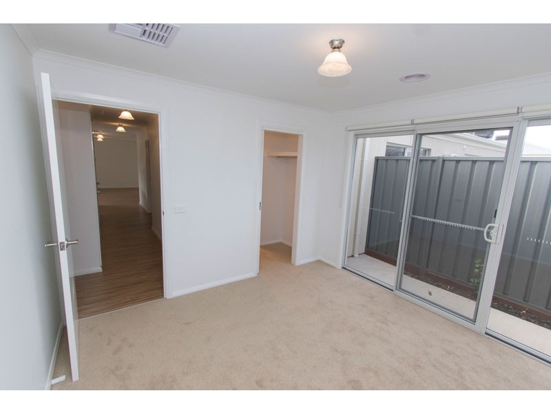 4/48 Panton Street, Golden Square VIC 3555