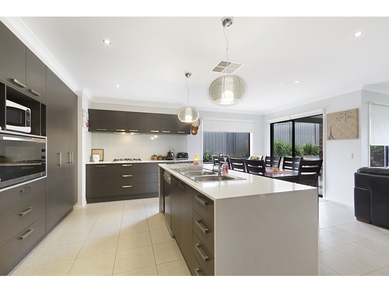 18 Freeman Drive, Kangaroo Flat VIC 3555
