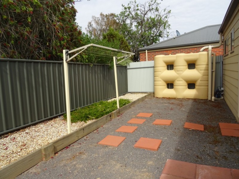 1/21 Church Street, Eaglehawk VIC 3556