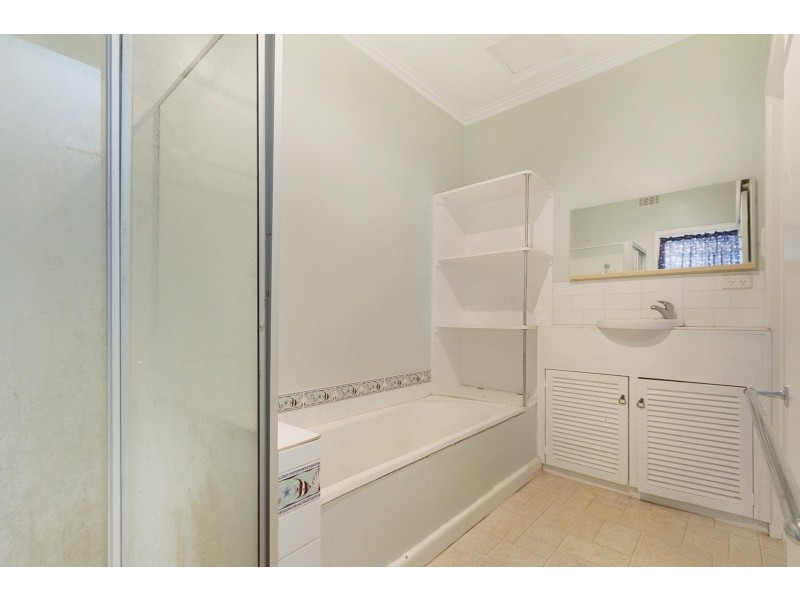 33 Russell Street, Quarry Hill VIC 3550