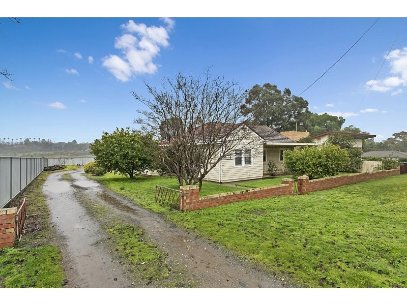 220 Mackenzie Street, Golden Square VIC 3555