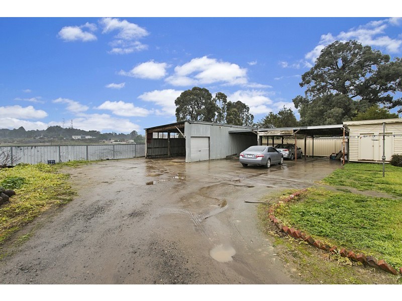 220 Mackenzie Street, Golden Square VIC 3555