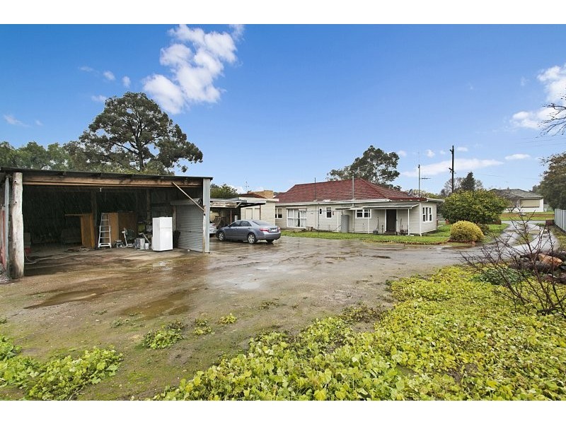 220 Mackenzie Street, Golden Square VIC 3555