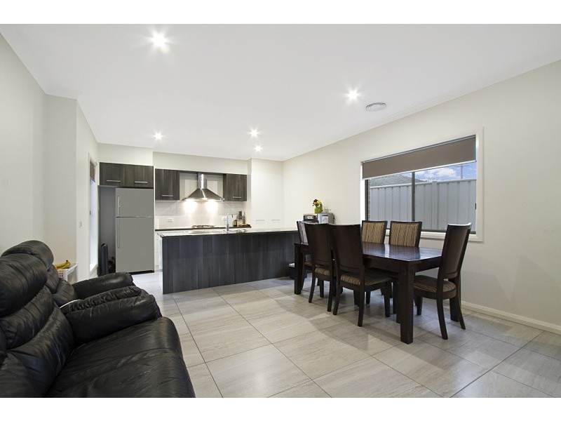 1/20a MacDougall Road, Golden Square VIC 3555