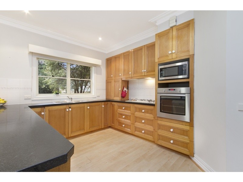 6 Cardogen Place, Kennington VIC 3550