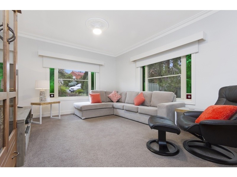 6 Cardogen Place, Kennington VIC 3550