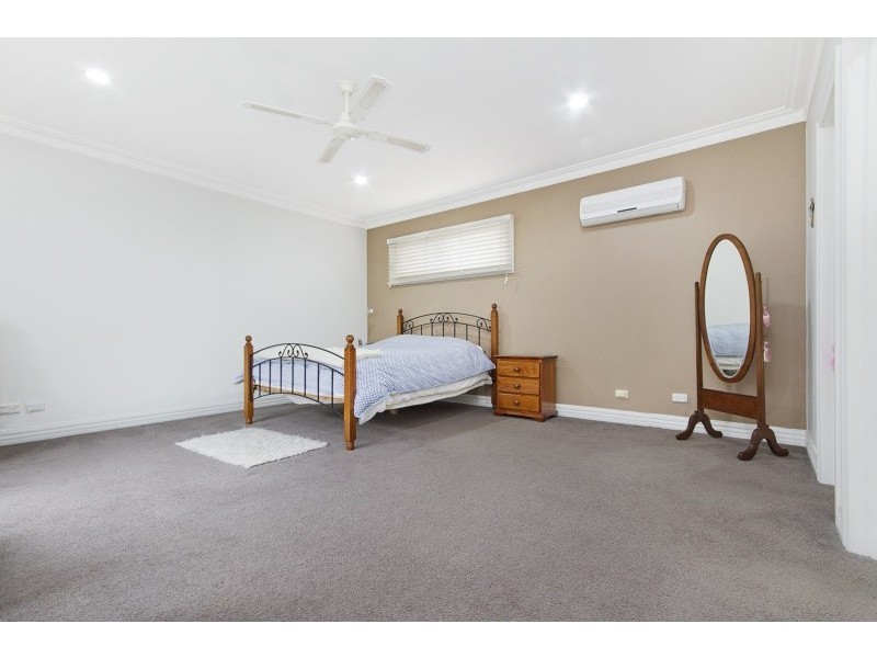 6 Cardogen Place, Kennington VIC 3550