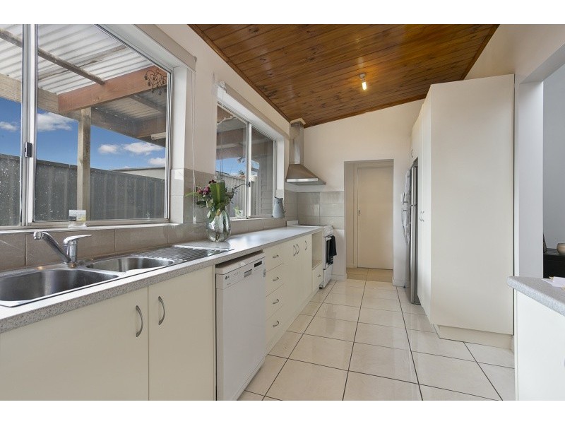 360 Eaglehawk Road, California Gully VIC 3556