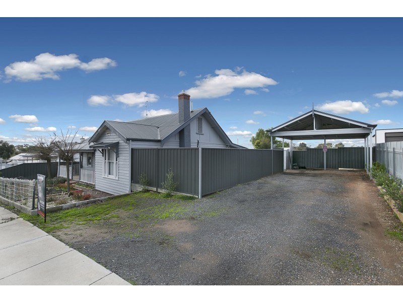 360 Eaglehawk Road, California Gully VIC 3556