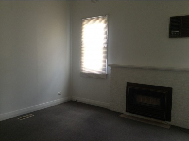 4 Denham Street, Eaglehawk VIC 3556