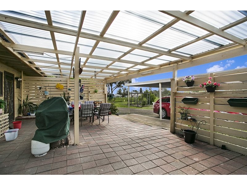 12 Railway Court, Knowsley VIC 3523