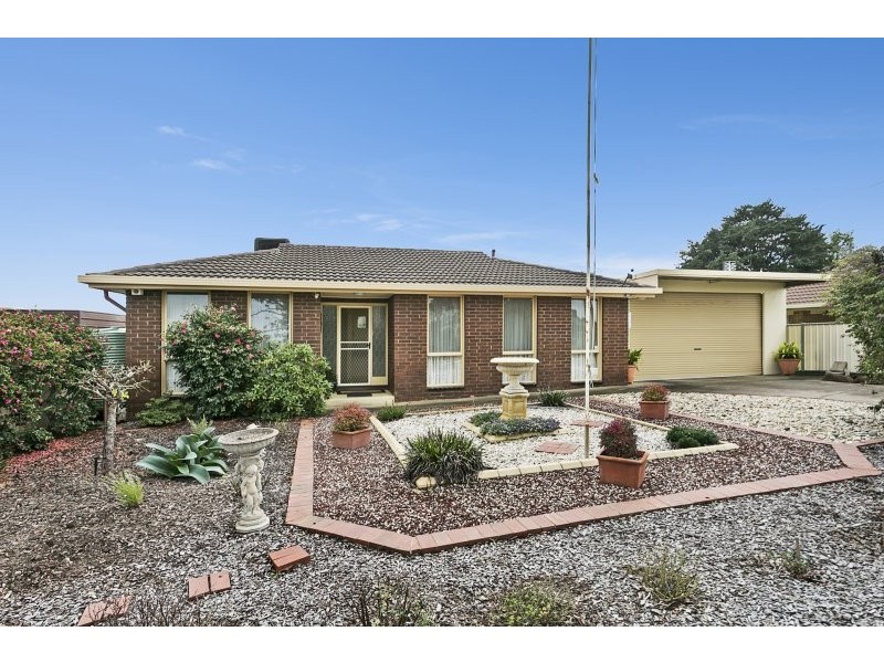 7 Thompson Street, Long Gully VIC 3550