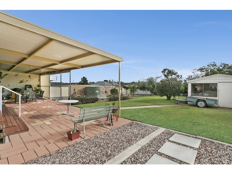 7 Thompson Street, Long Gully VIC 3550