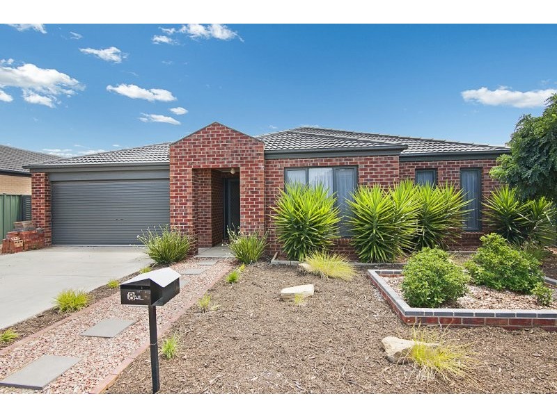 8 Arrawalli Avenue, Ascot VIC 3551