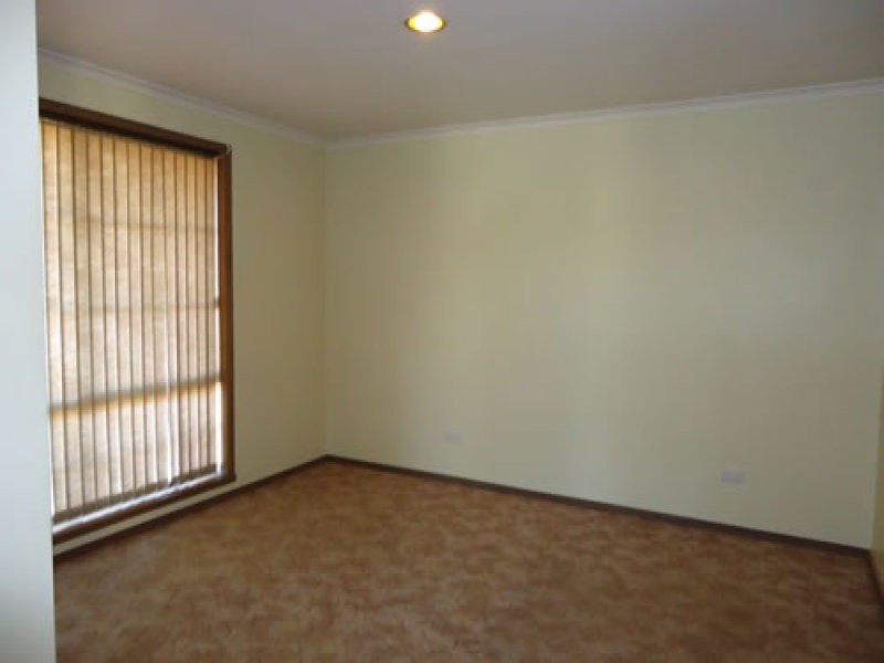 1/46 Mackenzie Street West, Golden Square VIC 3555