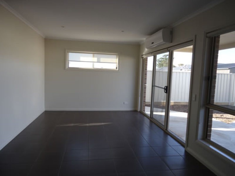 8B Market Gardens Circuit, Epsom VIC 3551