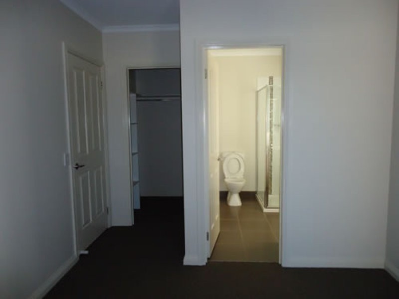 8B Market Gardens Circuit, Epsom VIC 3551