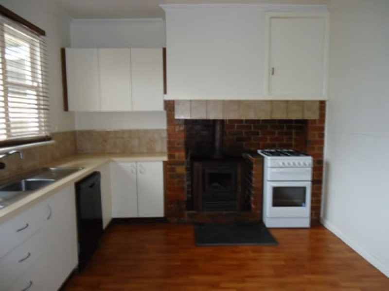 17 Marshall Crescent, Kennington VIC 3550