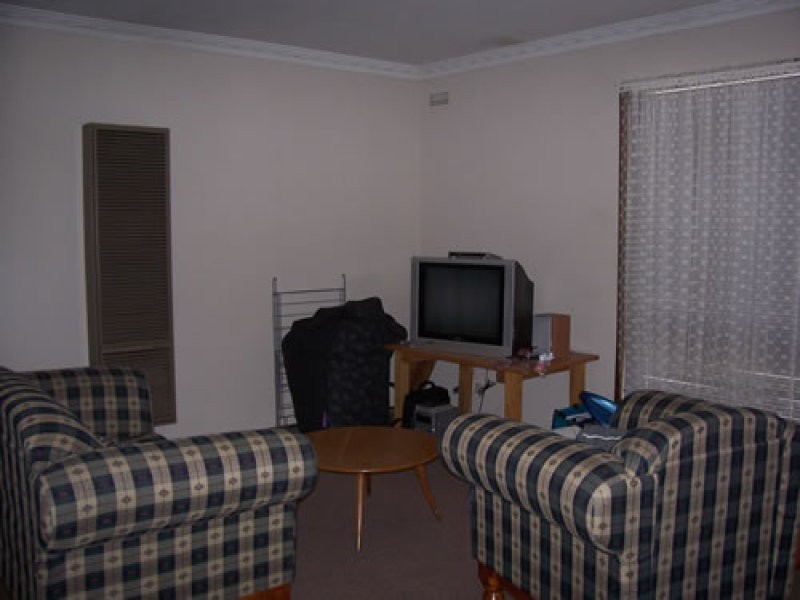 2/112 Condon Street, Kennington VIC 3550