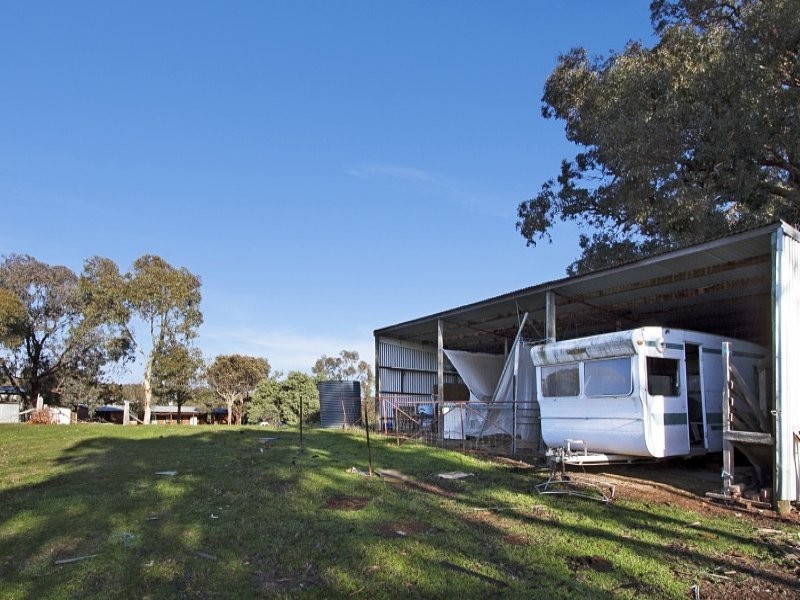 63 Chapmans Lane, Heathcote VIC 3523