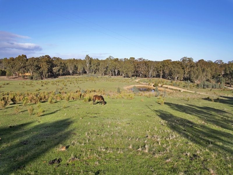 63 Chapmans Lane, Heathcote VIC 3523