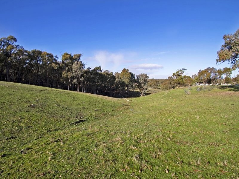 63 Chapmans Lane, Heathcote VIC 3523