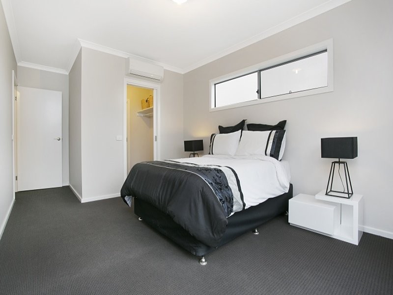 12A Stanley Street, Quarry Hill VIC 3550