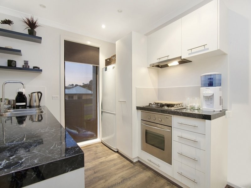 1A Whittaker Street, Quarry Hill VIC 3550