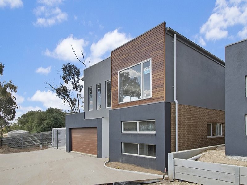 47 Race Street, Flora Hill VIC 3550